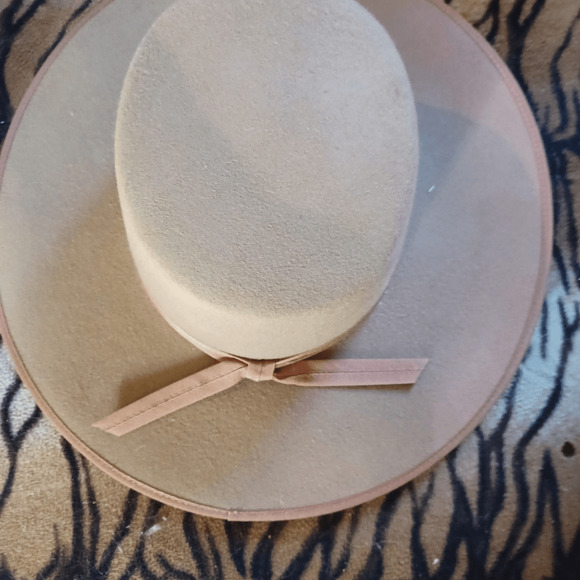 NEW! RARE Lack of color dark sands wool boater